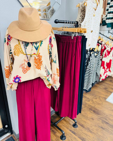 UMGEE Bloom Floral Textured Top