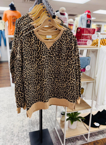 Luxe Leopard Sweatshirt Pullover