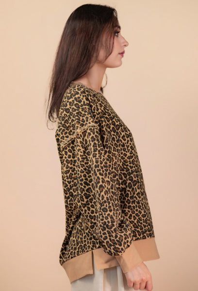 Luxe Leopard Sweatshirt Pullover