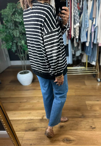 UMGEE Black Stripe Textured Crew Neck