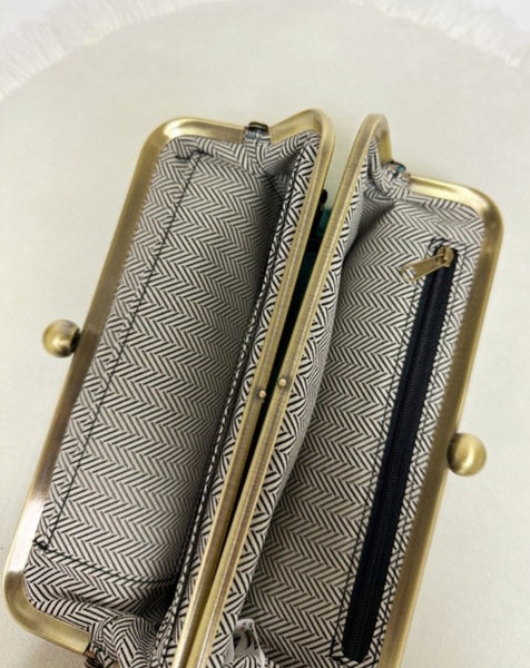 Collette Hobo Style Kiss Lock Wallet