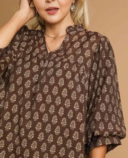 UMGEE Coffee & Cream Floral Top