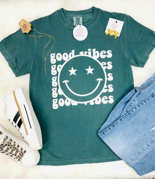 Comfort Colors Good Vibes Star Smiley Spruce Tee
